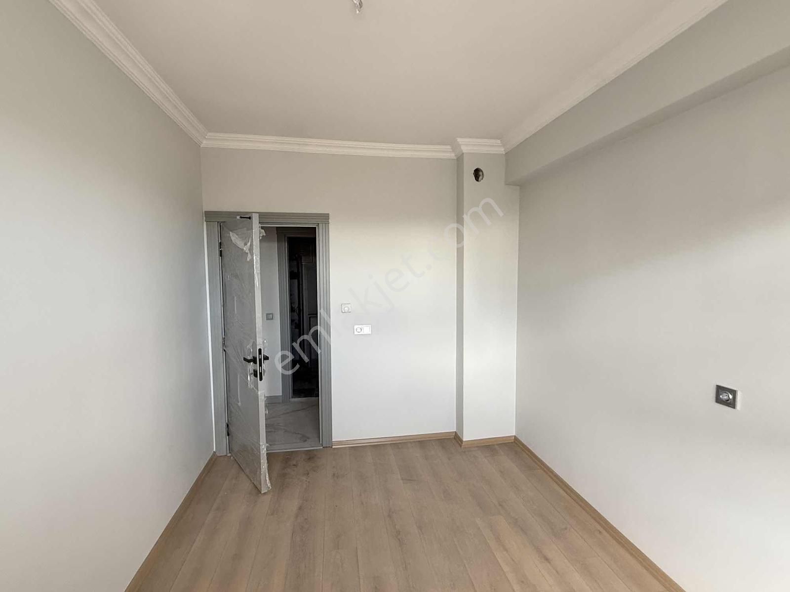 Net Emlaktan Serdirler Caddesinde Ara Kat 3+1 Sıfır Daire - Görsel 18