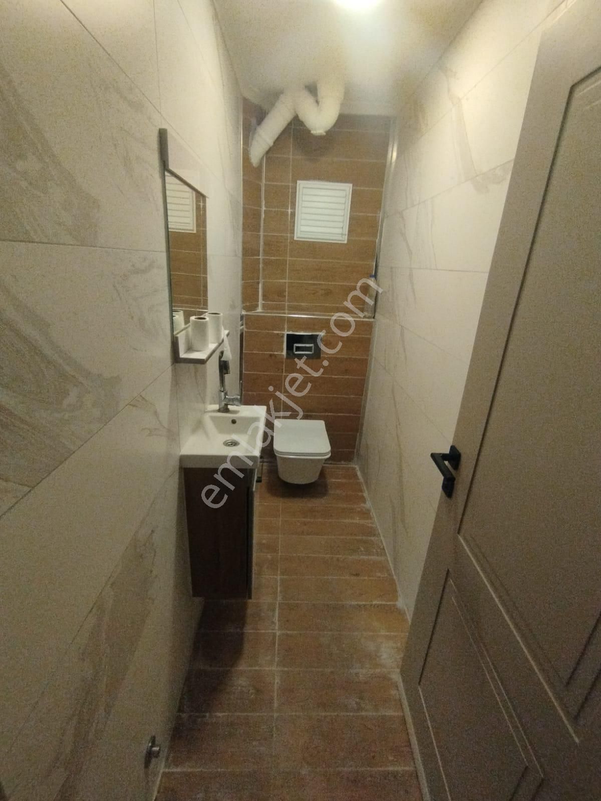 Adnan Menderes'te Metroya Yürüme Mesafesinde 3+1 Daire! - Görsel 16