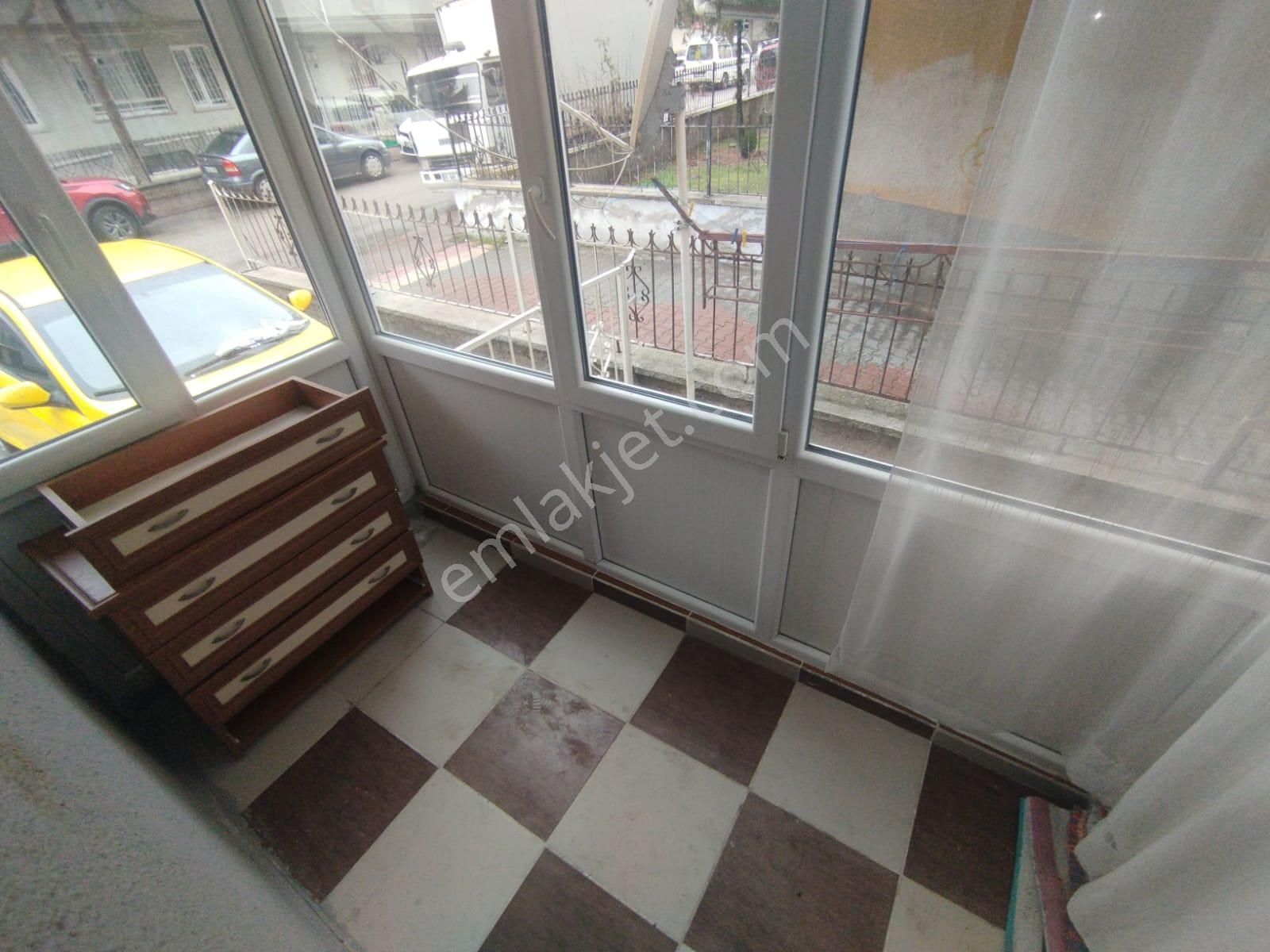 Adnan Menderes'te Metroya Yürüme Mesafesinde 3+1 Daire! - Görsel 9