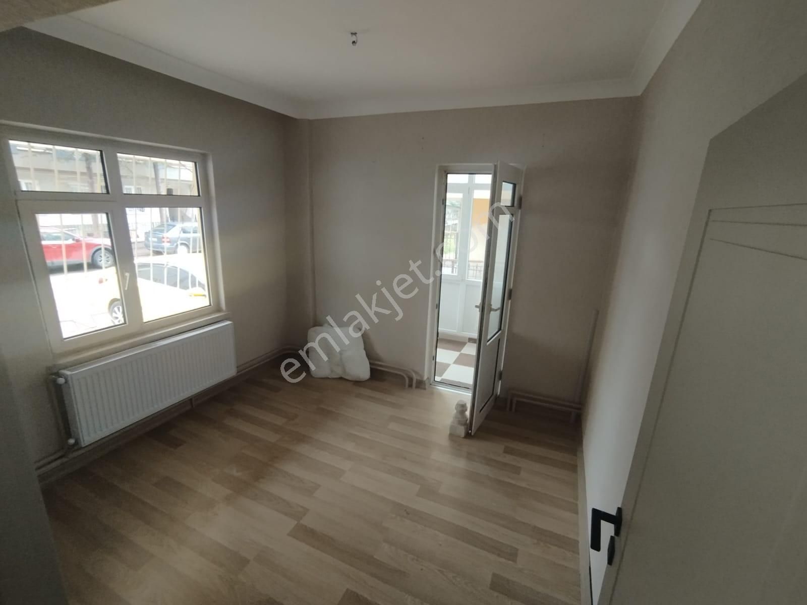 Adnan Menderes'te Metroya Yürüme Mesafesinde 3+1 Daire! - Görsel 7