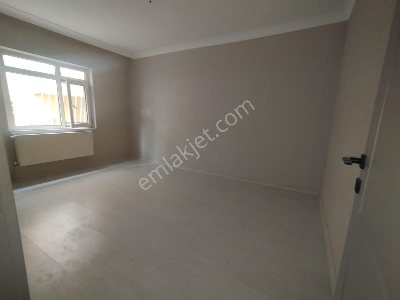 Adnan Menderes'te Metroya Yürüme Mesafesinde 3+1 Daire! - Görsel 13