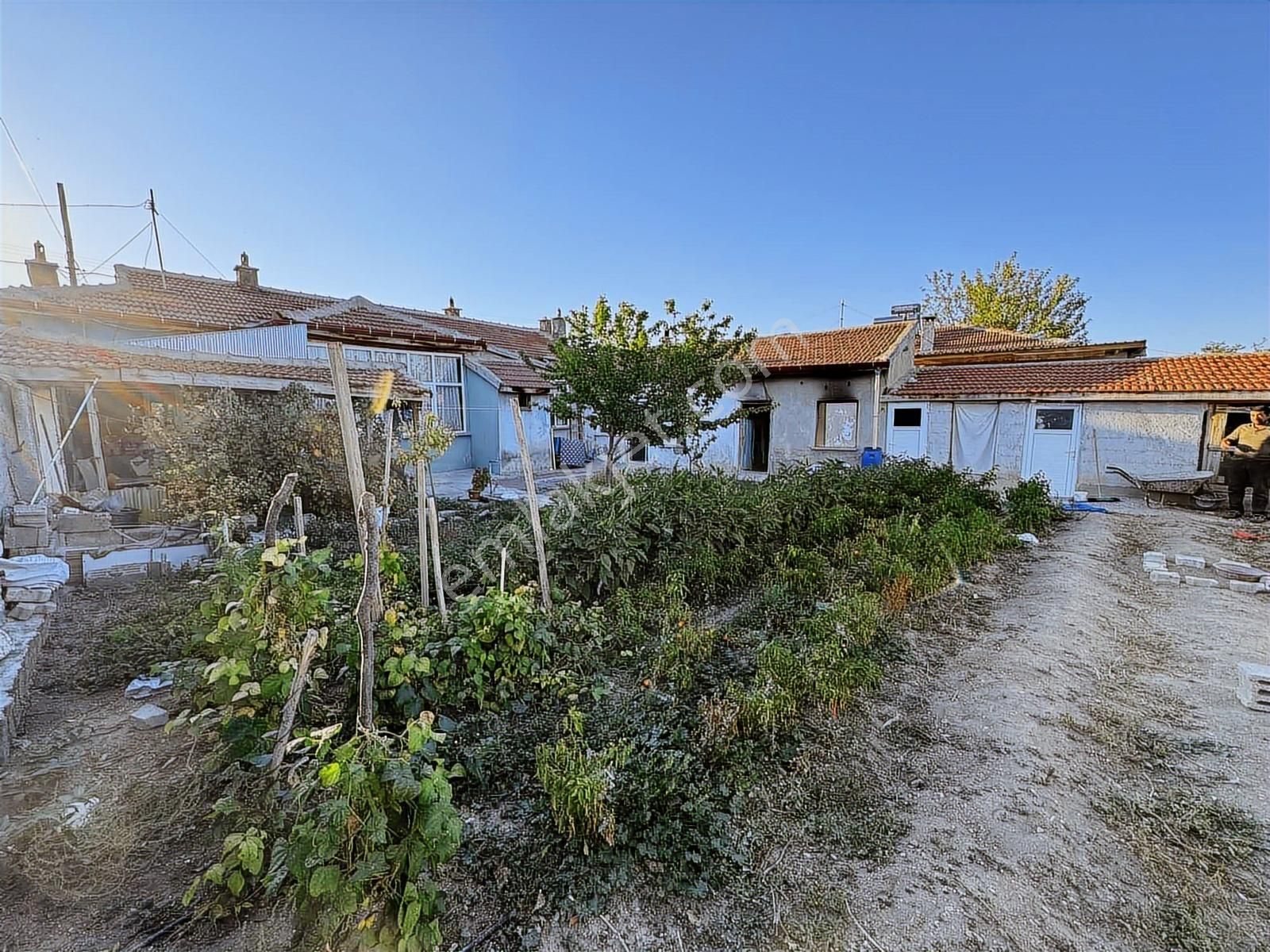 Net Emlaktan Sarayönünde Müstakil Bahçeli 3+1 Daire D.gazlı - Görsel 30