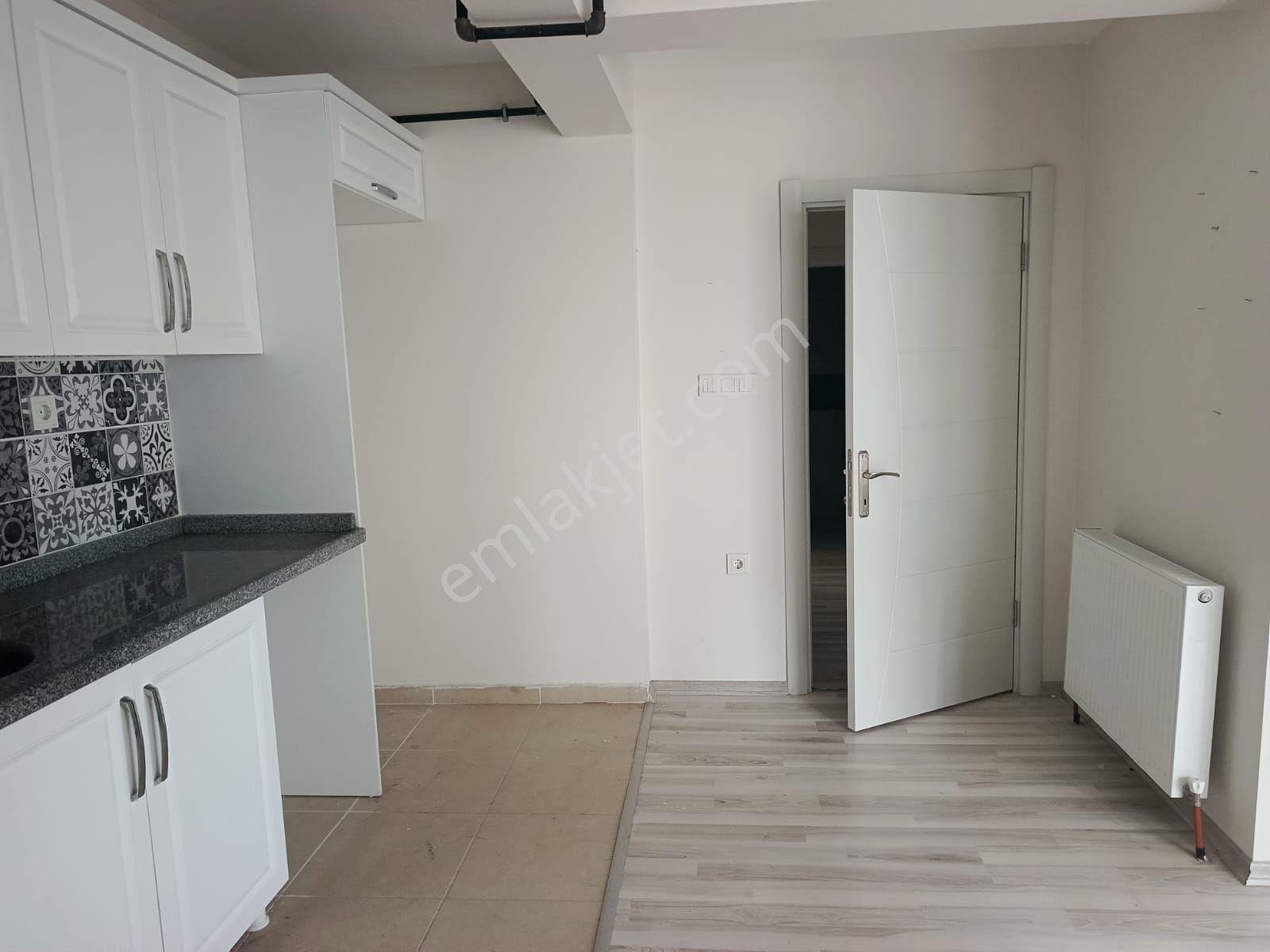 Son Firsat Bu Fiyata Kacirma Site İcinde 7 / 24 Güvenlik Havuzlu Satılık 2+1 - Görsel 2