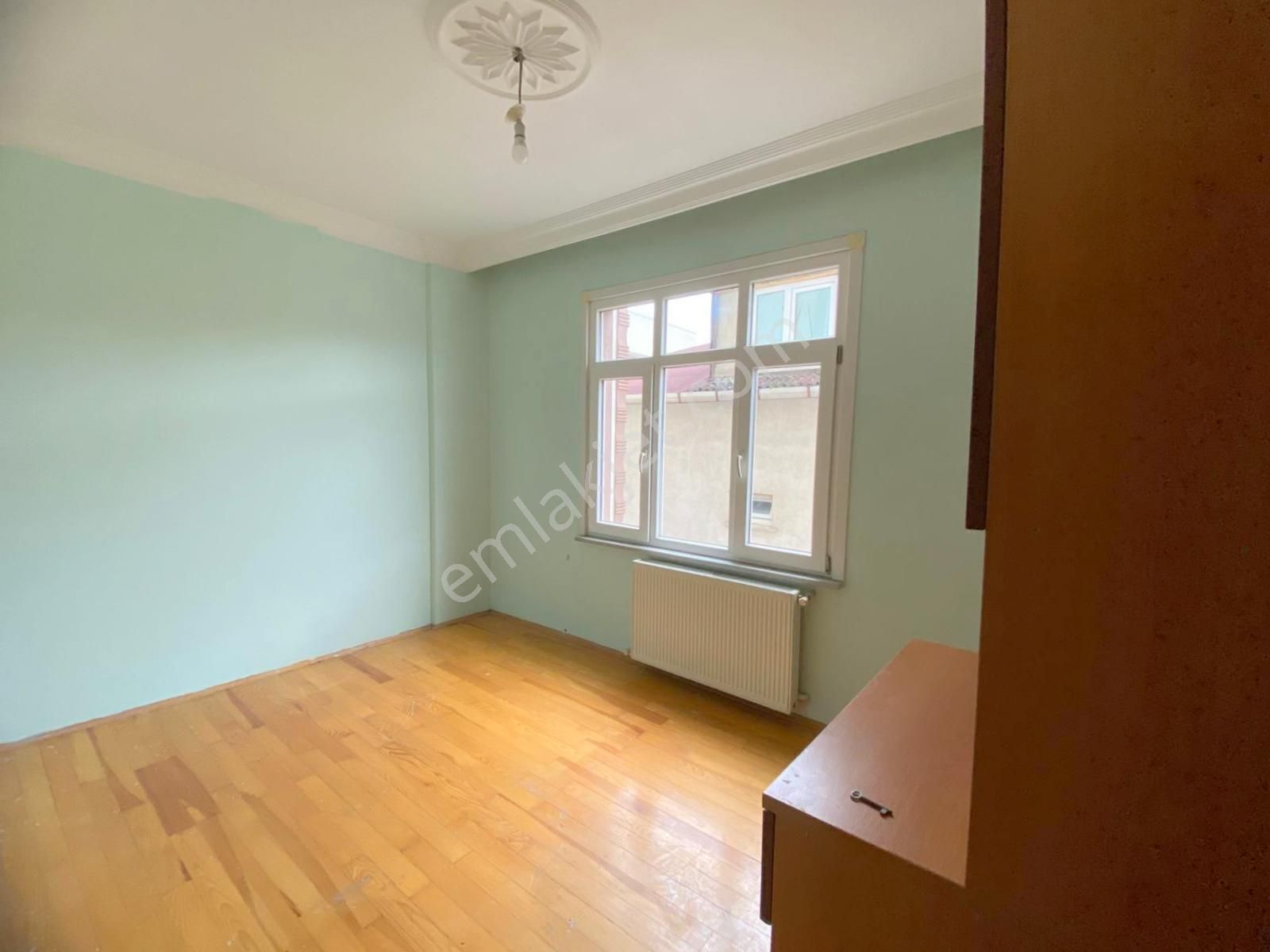 Mertcan'dan Caddeye 1dk 2 Kapalı Balkonlu Ara Kat Geniş 3+1 - Görsel 17