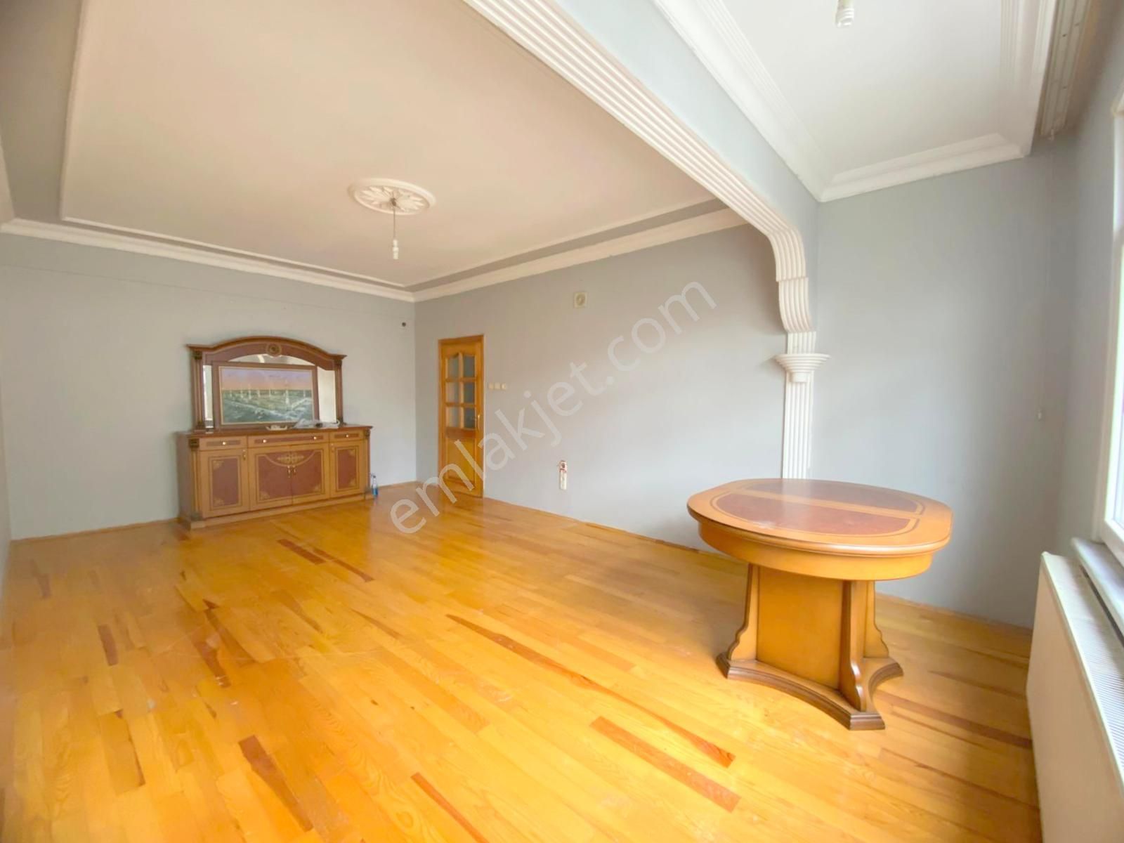 Mertcan'dan Caddeye 1dk 2 Kapalı Balkonlu Ara Kat Geniş 3+1 - Görsel 8