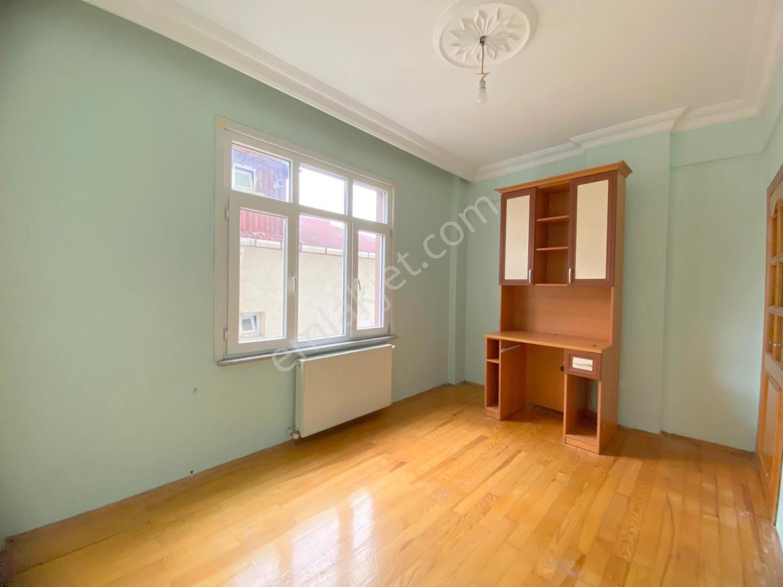 Mertcan'dan Caddeye 1dk 2 Kapalı Balkonlu Ara Kat Geniş 3+1 - Görsel 18