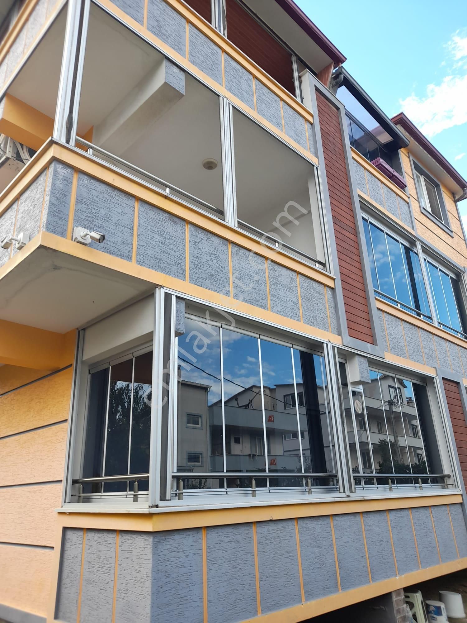 Rt Safir' Den Karacabey / Boğaz' Da Eşyalı (4+1) Satılık Yazlık