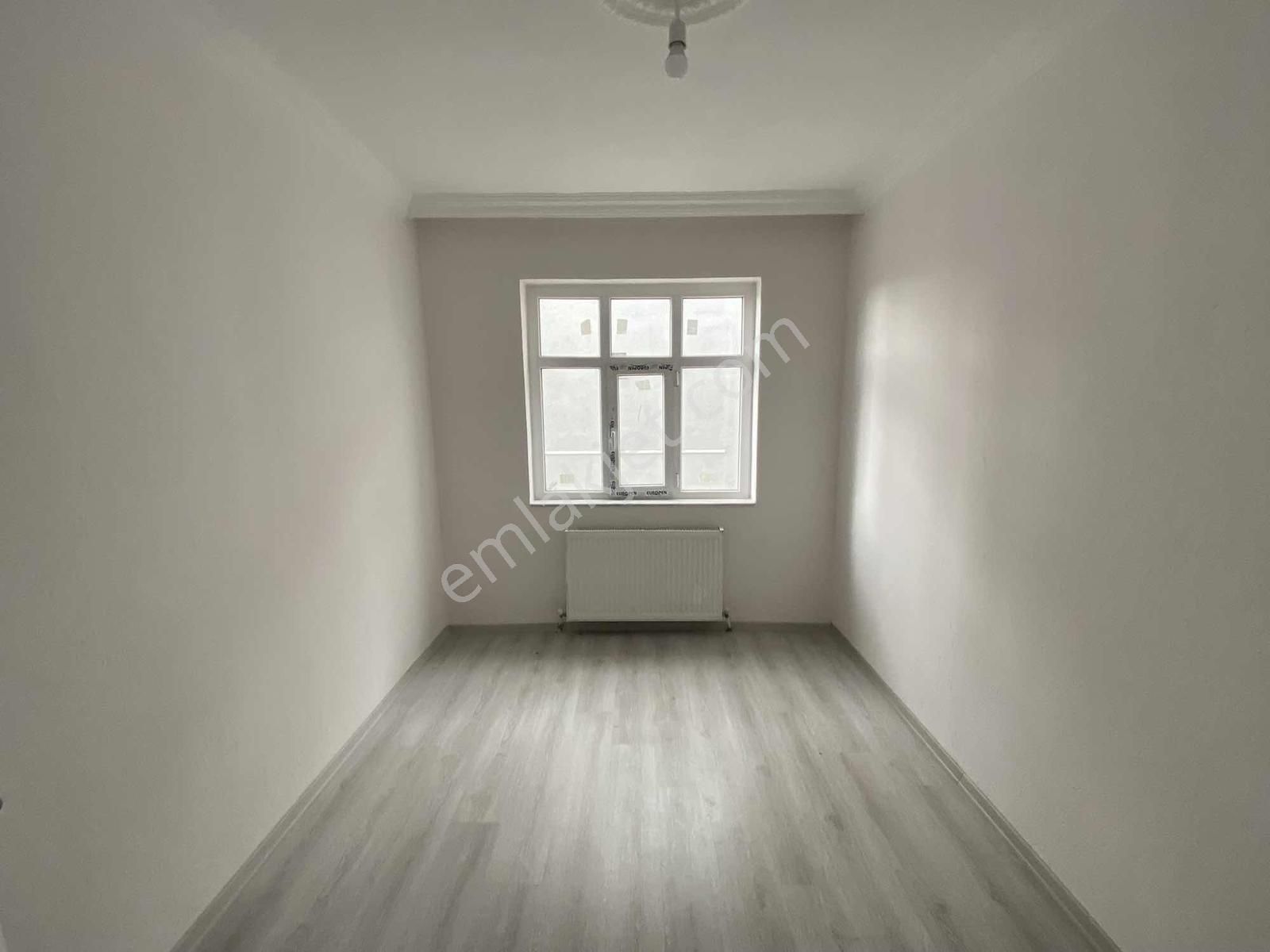 Net Emlaktan Cadde Üzeri Komple Yapılı 2+1 Ara Kat Daire - Görsel 13