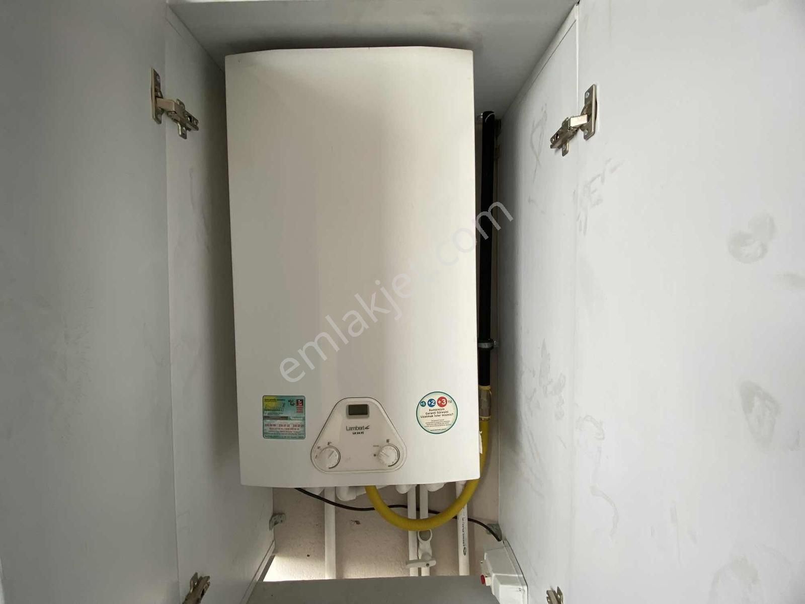 Net Emlaktan Cadde Üzeri Komple Yapılı 2+1 Ara Kat Daire - Görsel 2