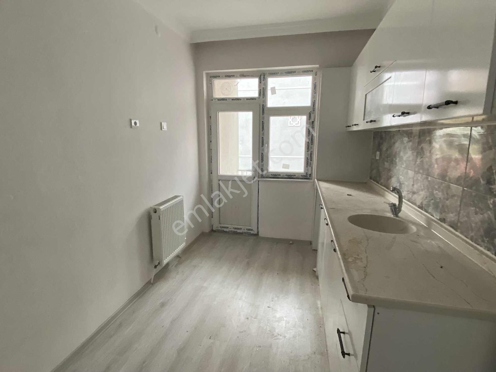 Net Emlaktan Cadde Üzeri Komple Yapılı 2+1 Ara Kat Daire - Görsel 35