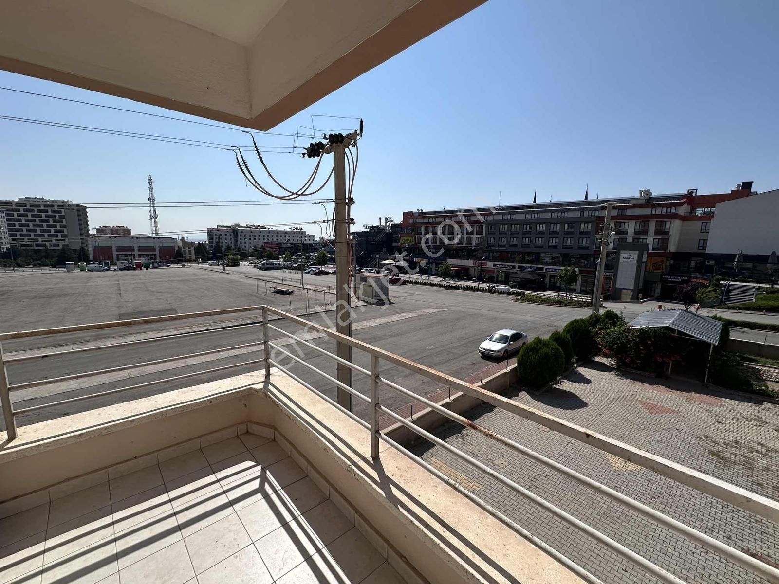 Net Emlaktan Bosna Merkezde 3+1 Ara Kat Kombili Güney Cephe - Görsel 11