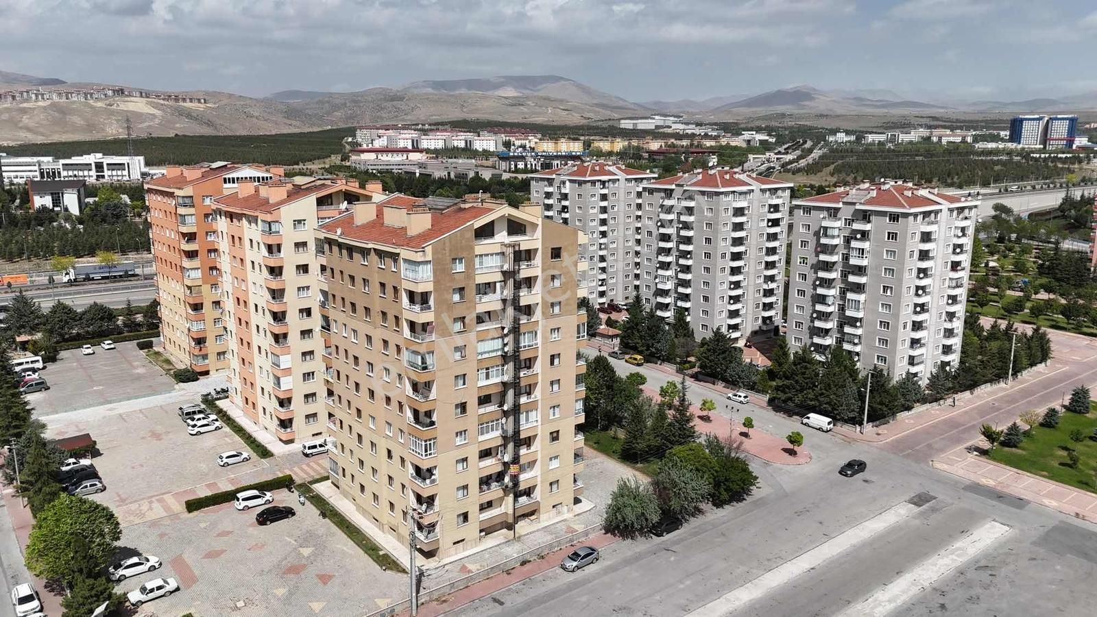 Net Emlaktan Bosna Merkezde 3+1 Ara Kat Kombili Güney Cephe - Görsel 26