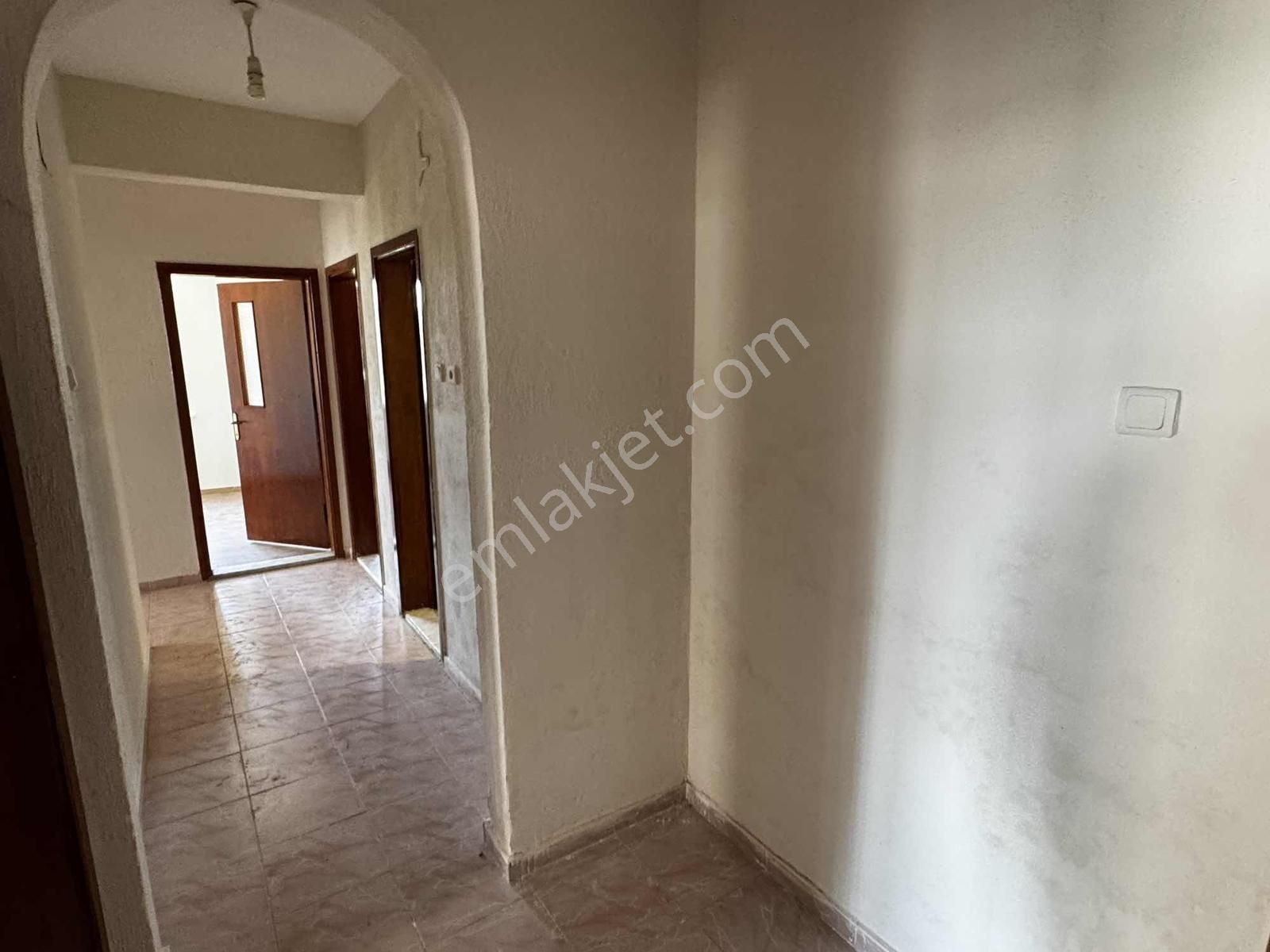 Net Emlaktan Yeni Bakımlı Ara Kat Kombili 3+1 Kiralık Daire - Görsel 23