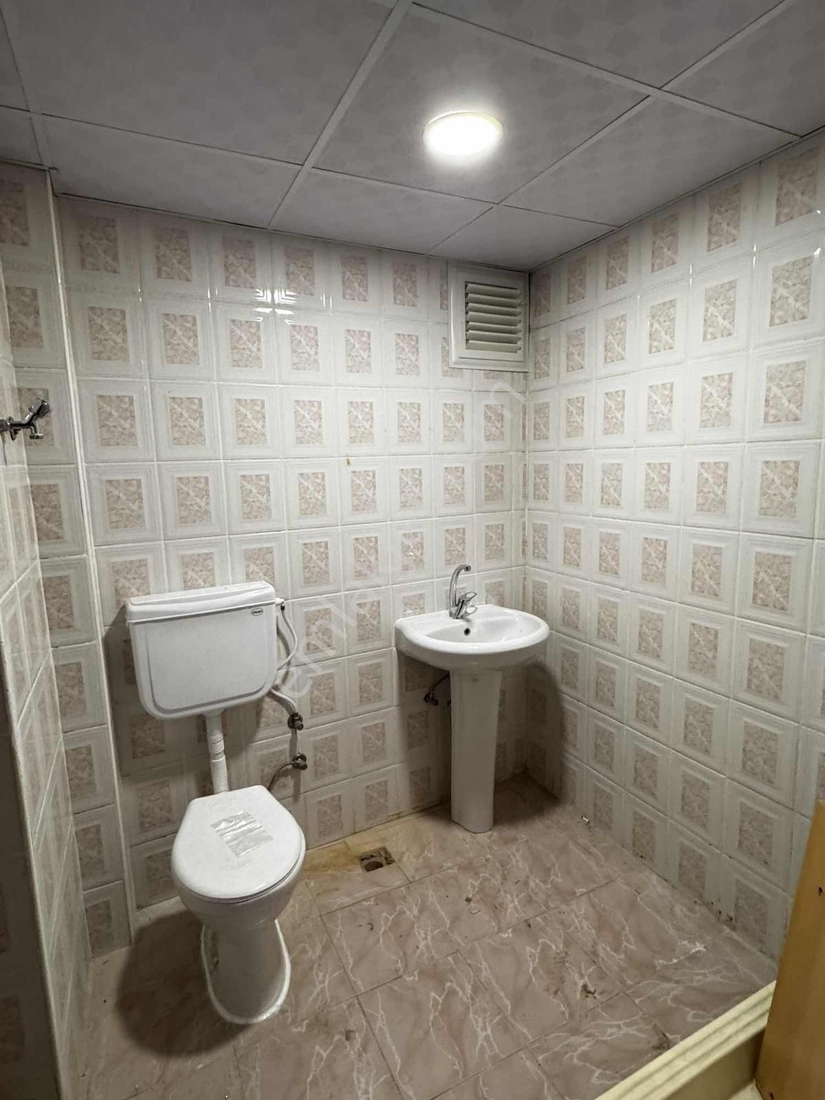 Net Emlaktan Yeni Bakımlı Ara Kat Kombili 3+1 Kiralık Daire - Görsel 9