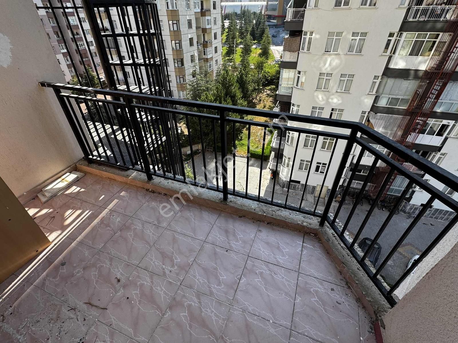 Net Emlaktan Yeni Bakımlı Ara Kat Kombili 3+1 Kiralık Daire - Görsel 7