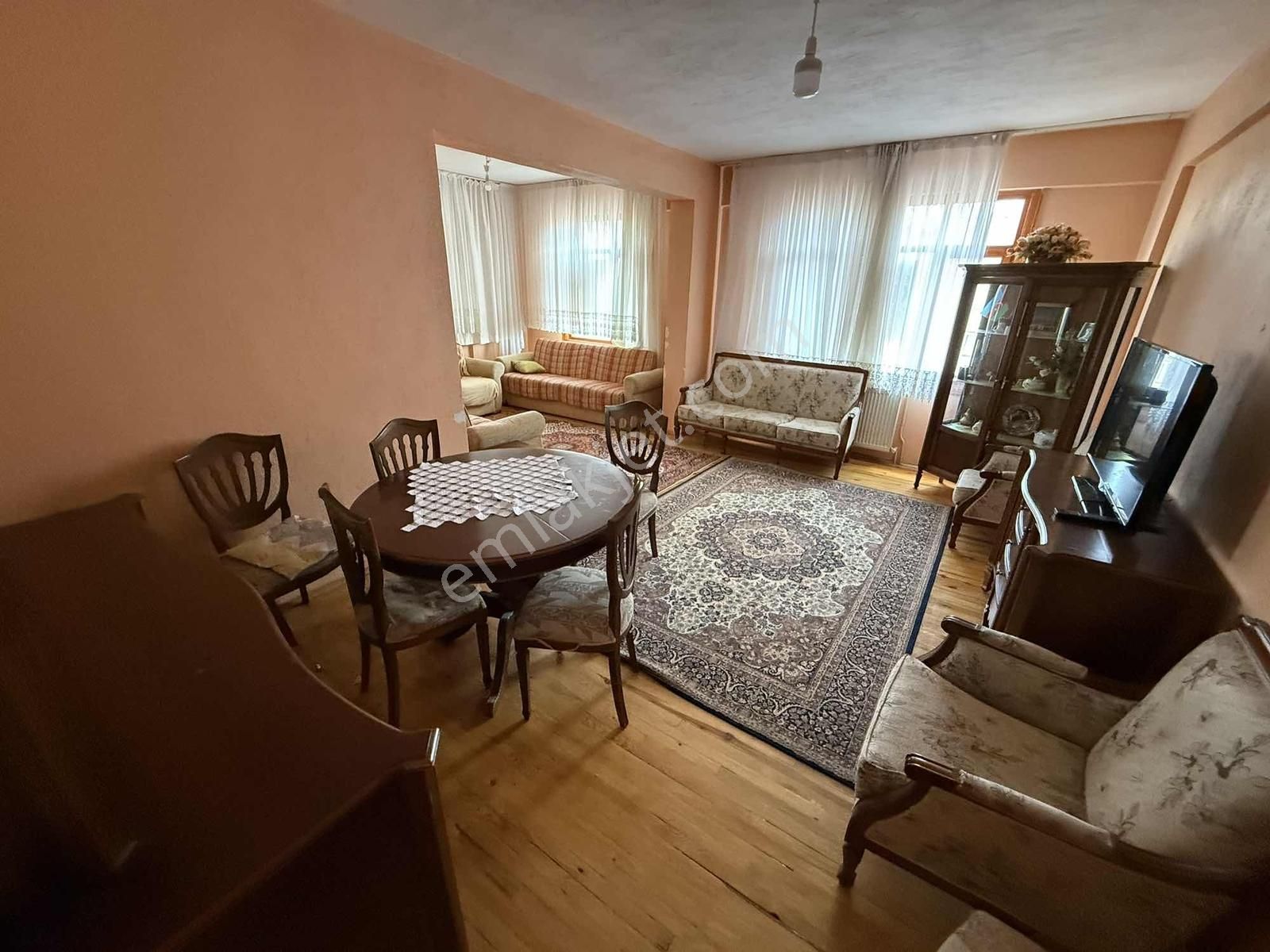 Net Emlaktan 2+1 Ara Kat Eşyalı Kiralık Daire - Görsel 3