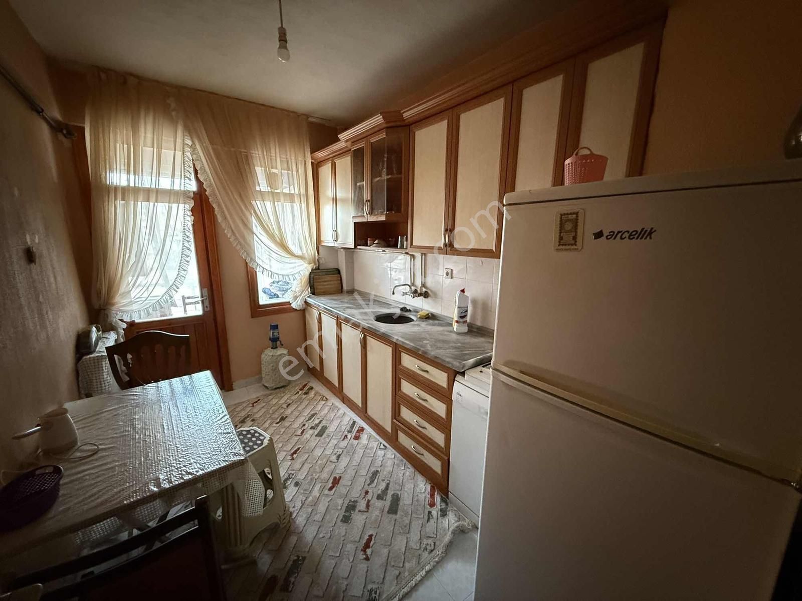 Net Emlaktan 2+1 Ara Kat Eşyalı Kiralık Daire