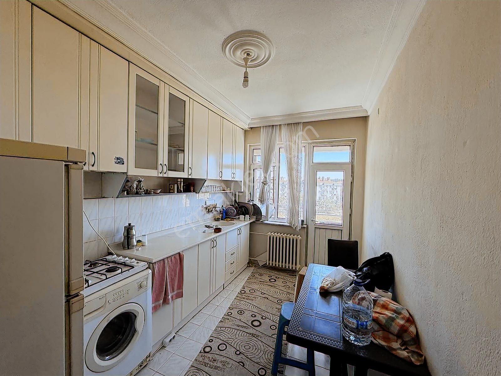 İstanbul Yolu Üzeri Yüksek Kira Getirili Ara Kat Güney Cephe 3+1