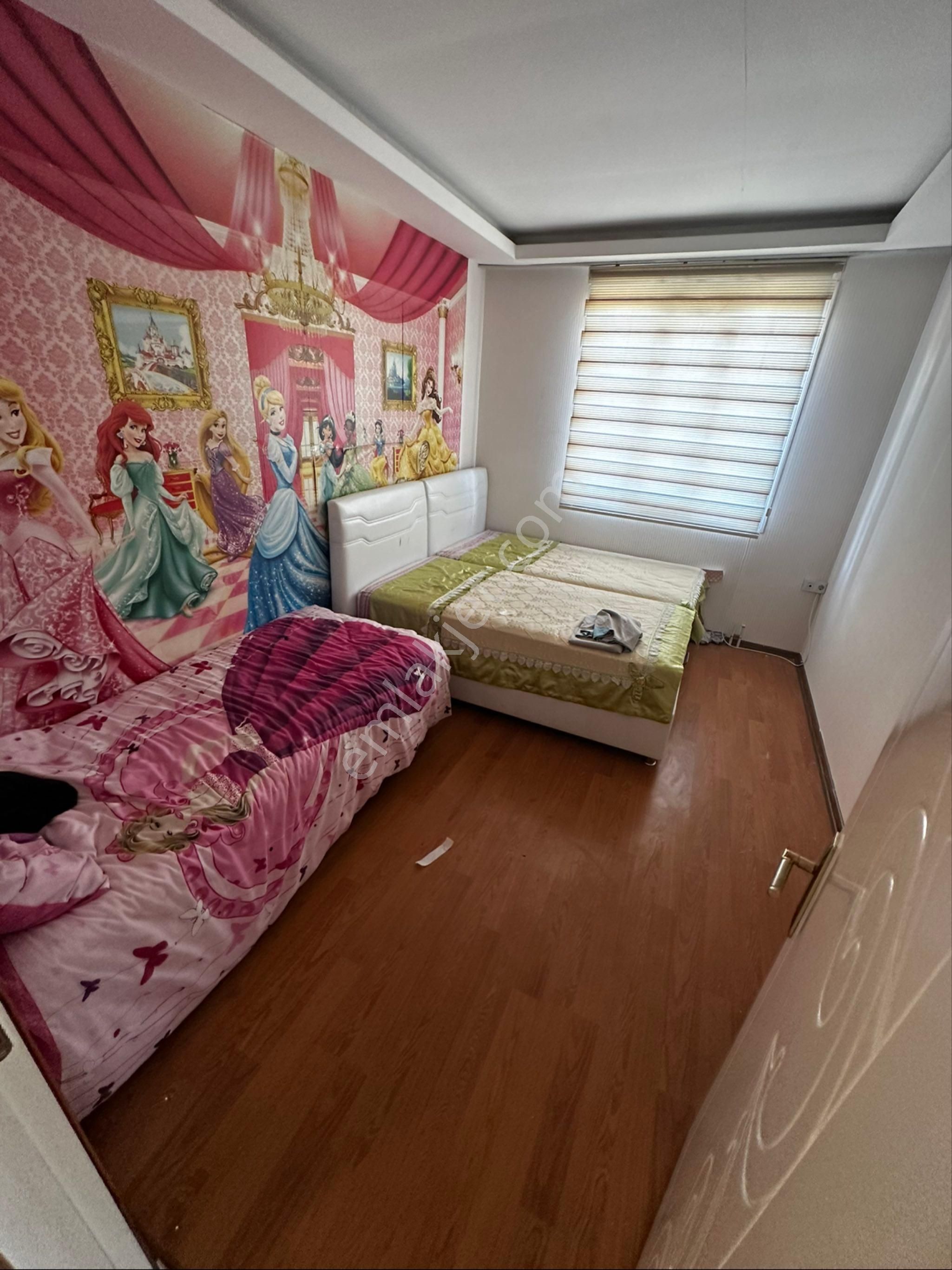 Satılık 5+1 Müstakil Villa – Geniş Arsa / Asfalta Sıfır - Görsel 4