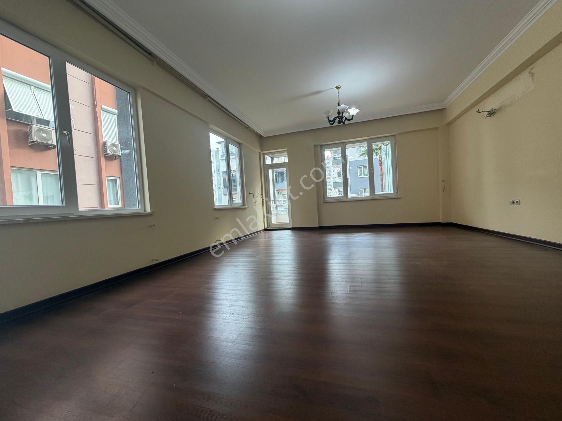 12.cadde Yakını Site İçi Arakat Geniş 3+1 - Görsel 12