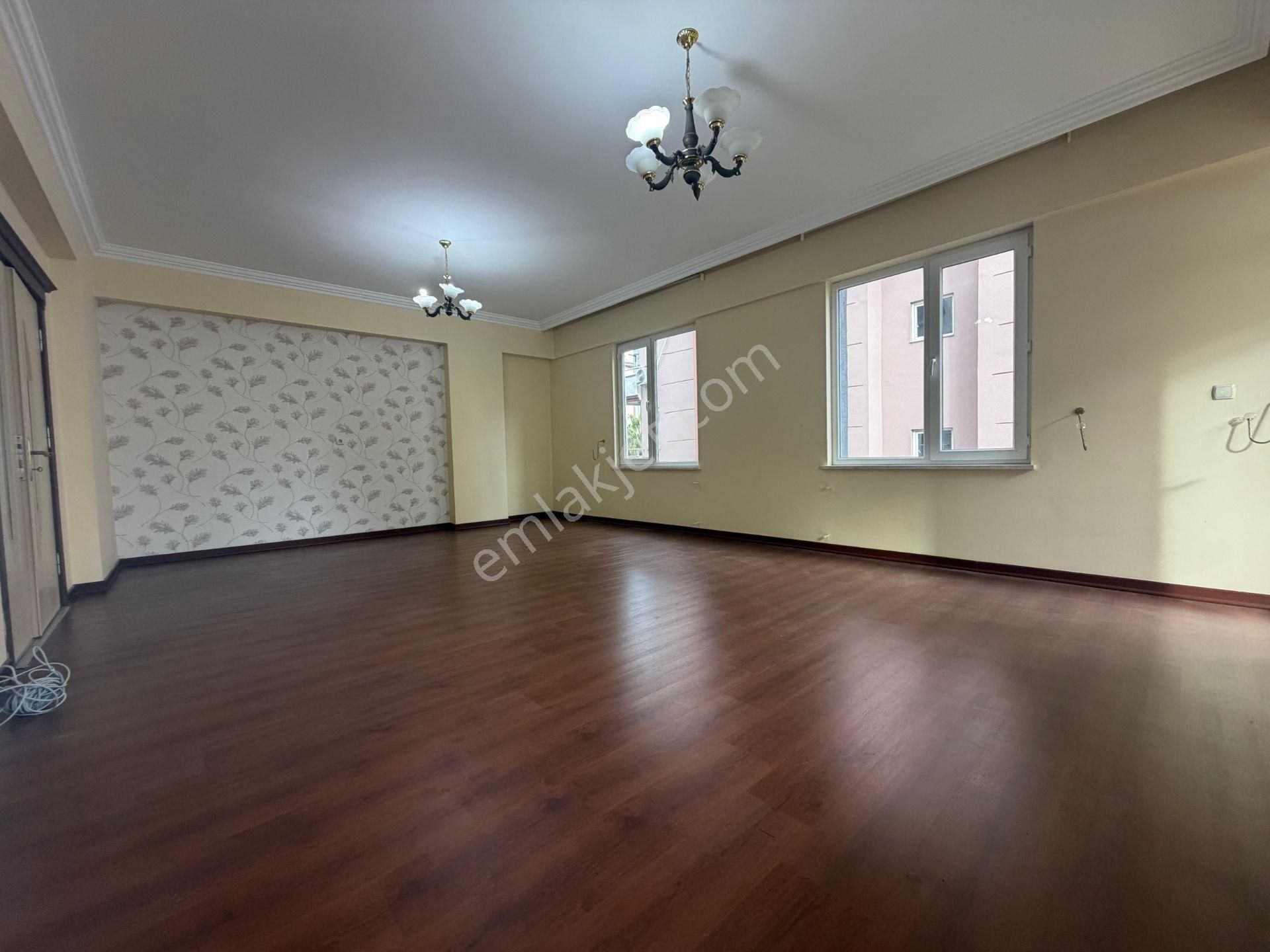 12.cadde Yakını Site İçi Arakat Geniş 3+1 - Görsel 6