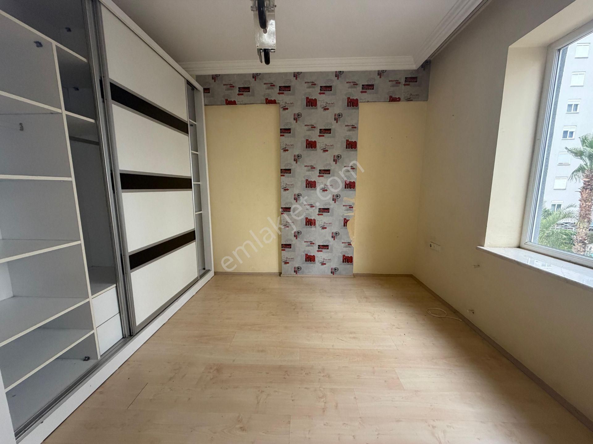 12.cadde Yakını Site İçi Arakat Geniş 3+1 - Görsel 23