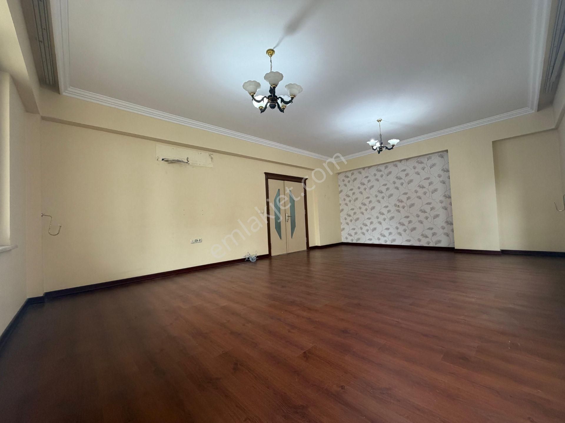 12.cadde Yakını Site İçi Arakat Geniş 3+1 - Görsel 7