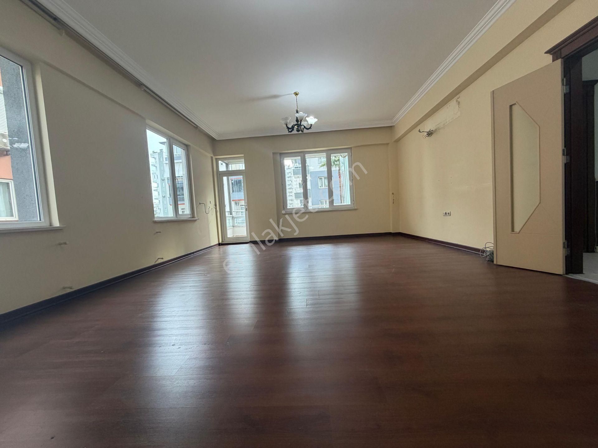 12.cadde Yakını Site İçi Arakat Geniş 3+1 - Görsel 11