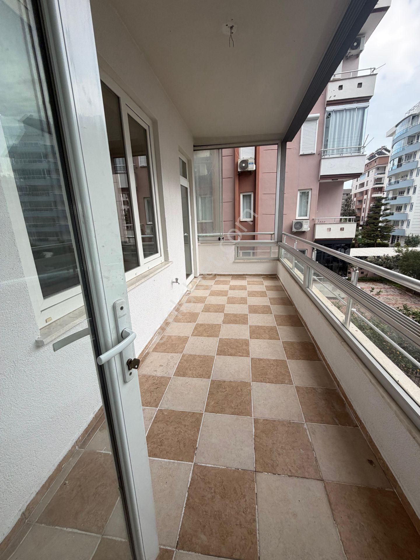 12.cadde Yakını Site İçi Arakat Geniş 3+1 - Görsel 31