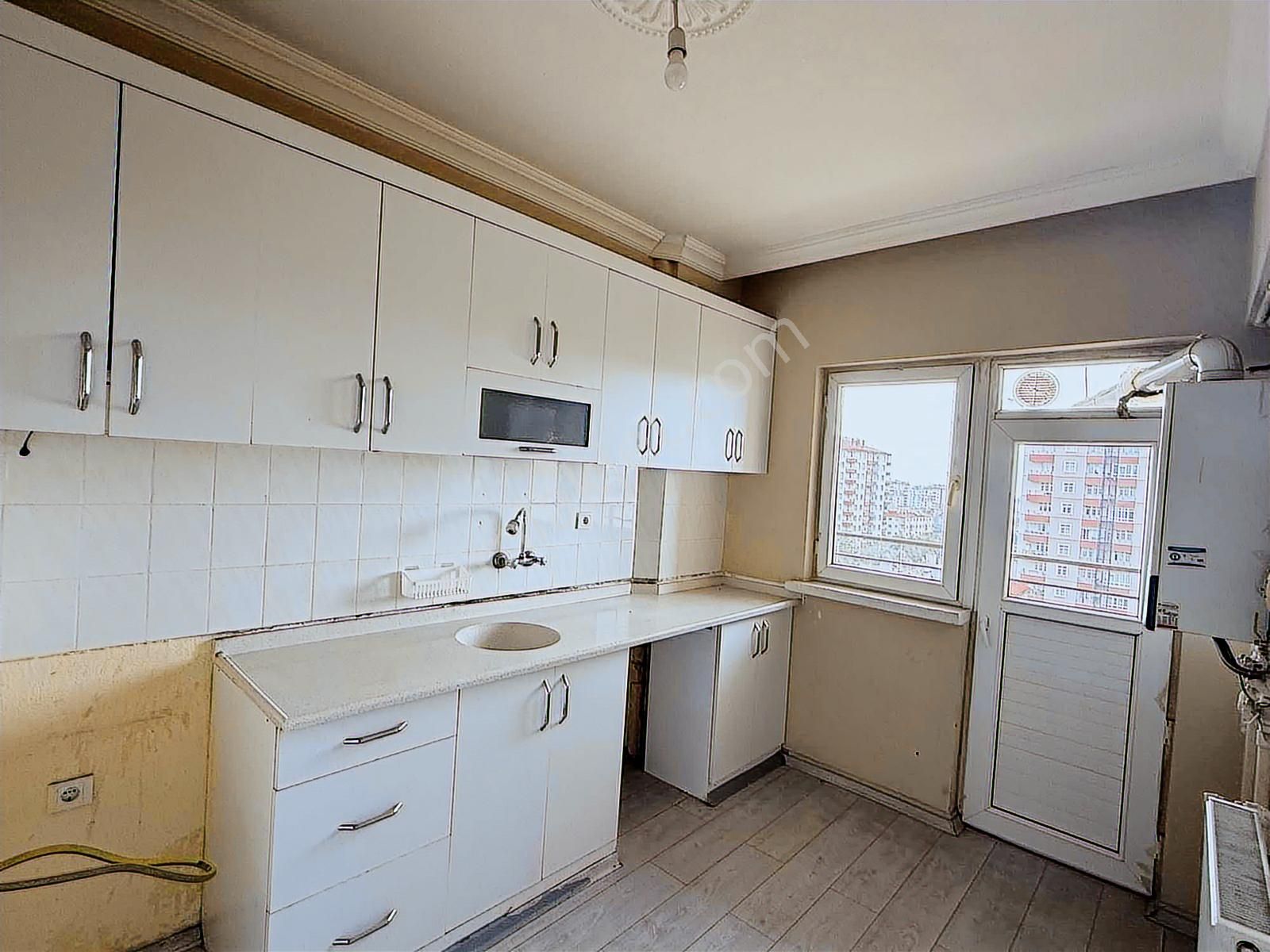 Net Emlaktan Bosnada Mesaj Cad Üzeri 3+1 Ara Kat Kombili Daire - Görsel 5