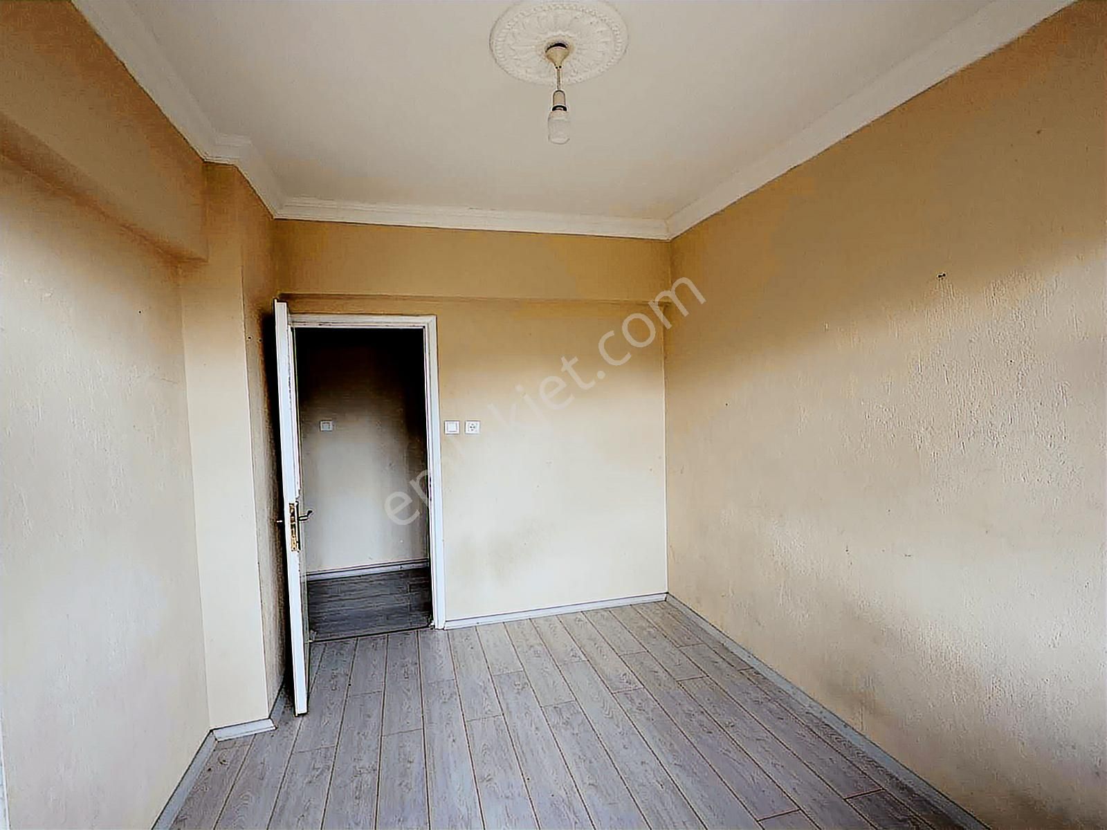 Net Emlaktan Bosnada Mesaj Cad Üzeri 3+1 Ara Kat Kombili Daire - Görsel 10