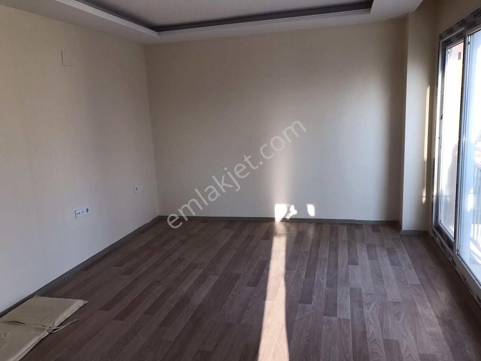 Birlik Ten Gültepe De 2+1 Cep Mutfak Kombili Ankastreli Bulvar Üzeri Satılık - Görsel 3