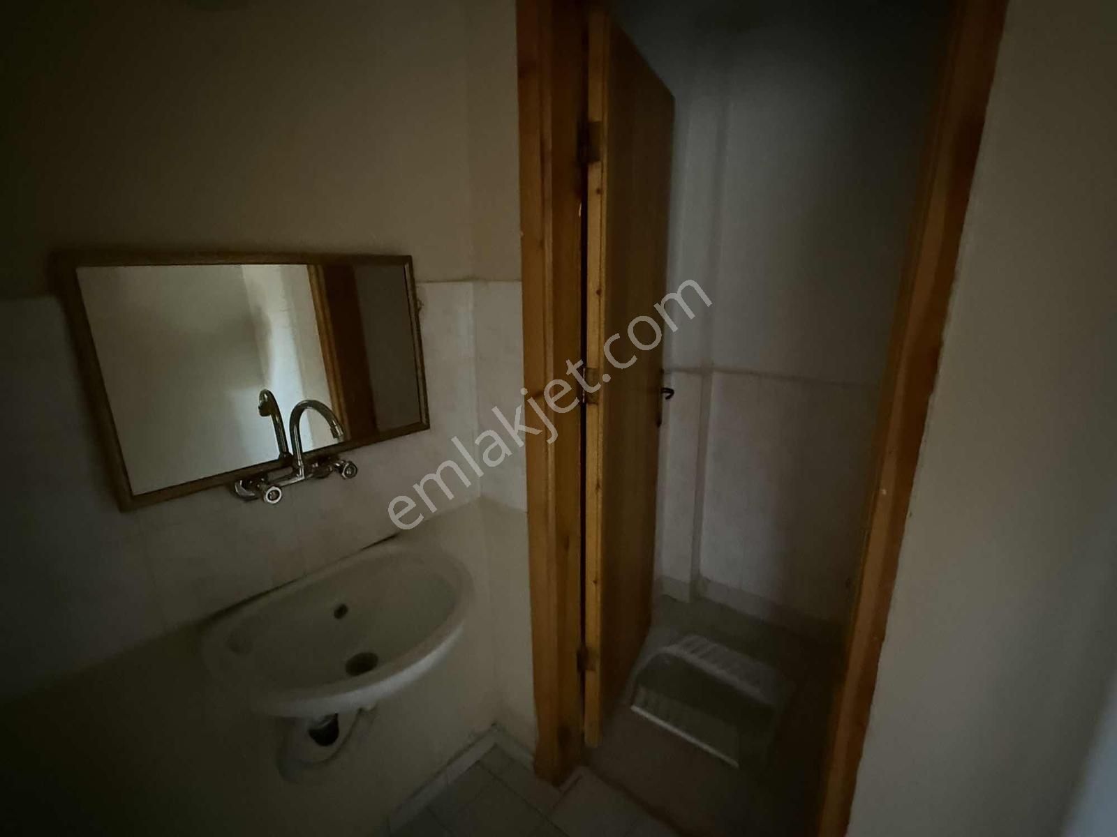 Net Emlaktan Mesaj Caddesinde Ara Kat Bakımlı 3+1 Daire - Görsel 4