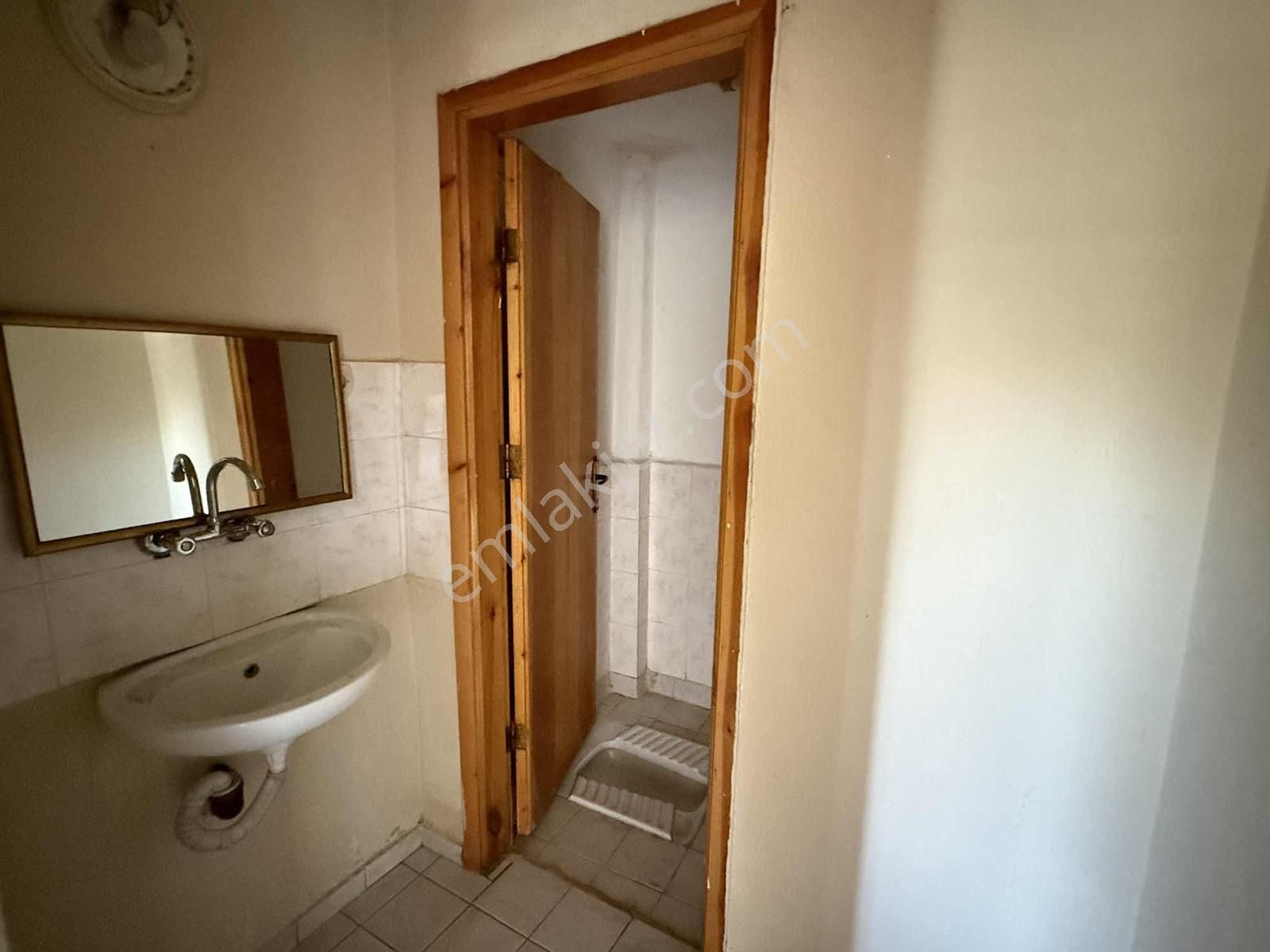 Net Emlaktan Mesaj Caddesinde Ara Kat Bakımlı 3+1 Daire - Görsel 26