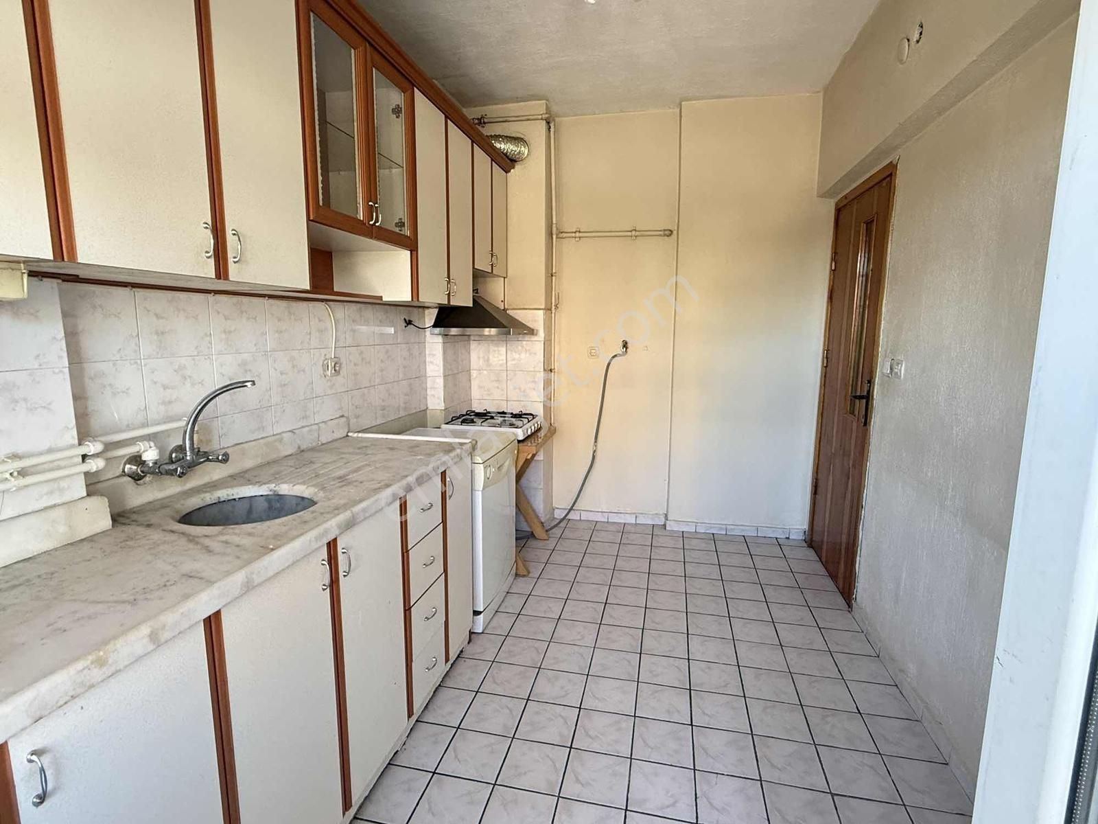 Net Emlaktan Mesaj Caddesinde Ara Kat Bakımlı 3+1 Daire - Görsel 6