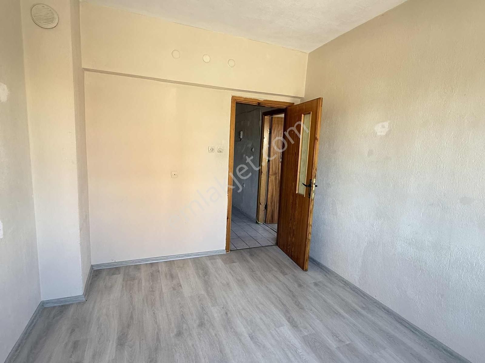 Net Emlaktan Mesaj Caddesinde Ara Kat Bakımlı 3+1 Daire - Görsel 19