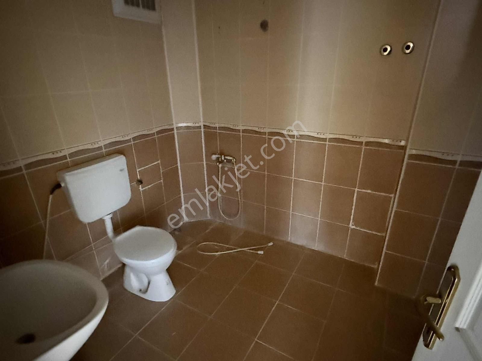 Net Emlaktan 2+1 Ara Kat Bakımlı Kiralık Daire - Görsel 8