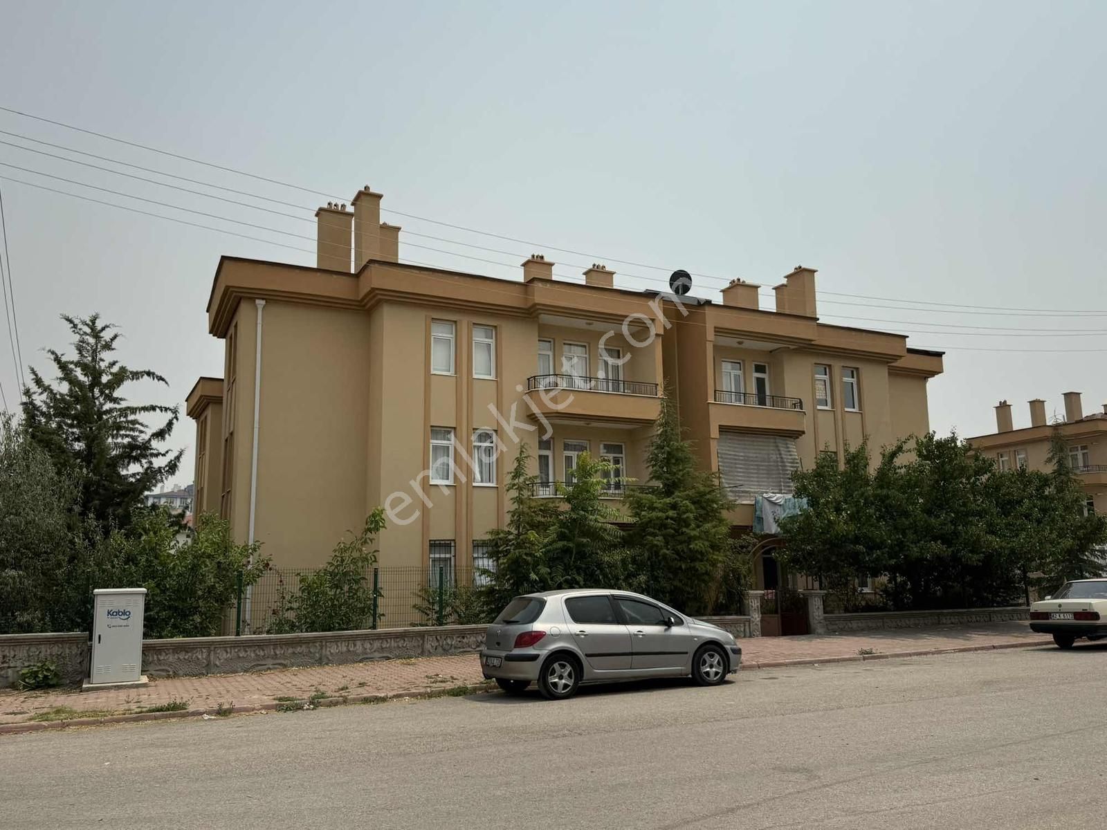 Net Emlaktan Üniversite Karşısında 3+1 Ara Kat Yeni Bina Bakımlı - Görsel 21