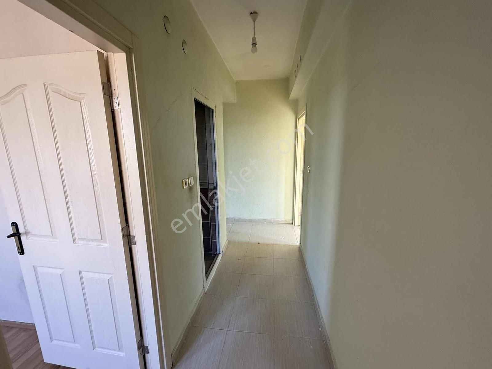 Net Emlaktan Üniversite Karşısında 3+1 Ara Kat Yeni Bina Bakımlı - Görsel 3