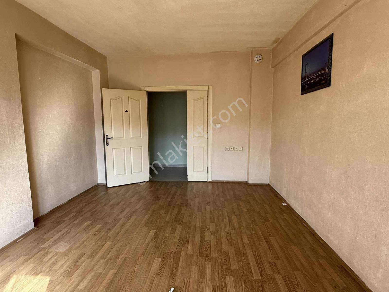 Net Emlaktan Üniversite Karşısında 3+1 Ara Kat Yeni Bina Bakımlı - Görsel 8