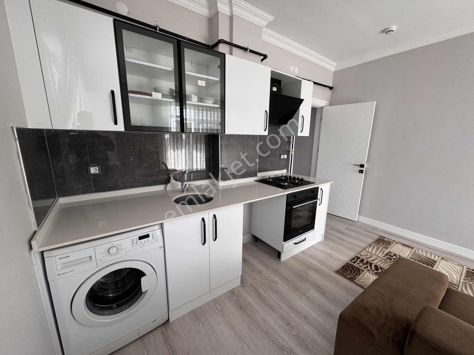 Net Emlaktan Beyhekim Mah Eşyalı Stüdyo Ara Kat Geniş 1+1 - Görsel 6