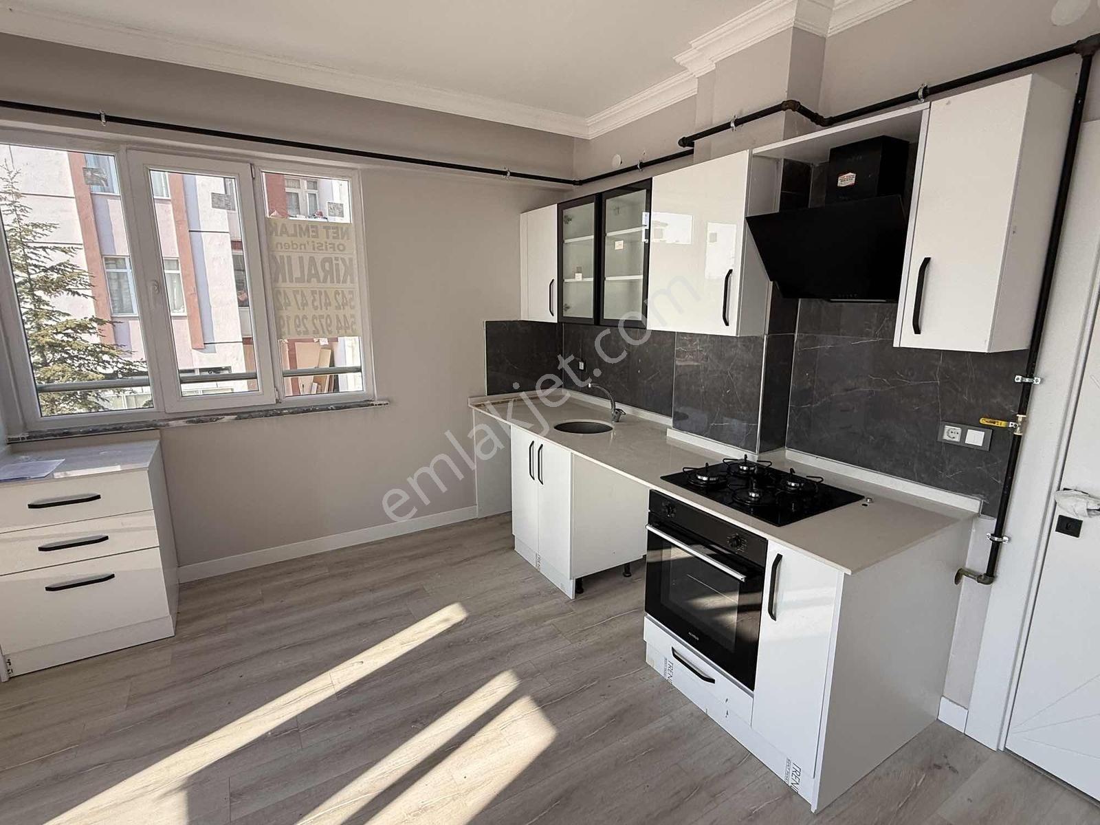 Net Emlaktan Beyhekim Mah Stüdyo Ara Kat Geniş 1+1 - Görsel 33