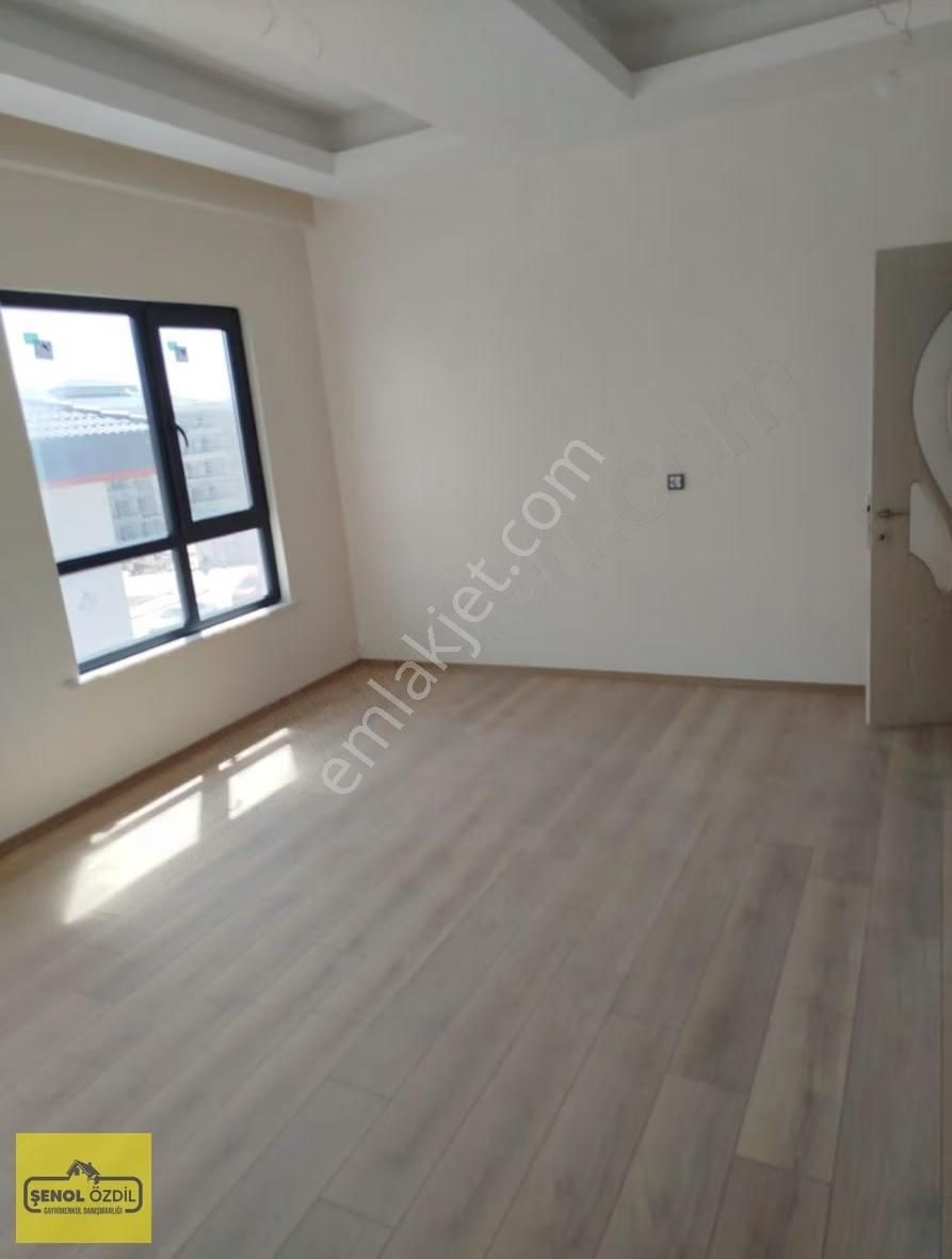 Şenol'dan Kiralık 2+1 Zemin Kat Daire Kelebekler Vadisinde - Görsel 16