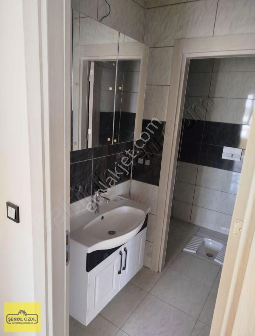 Şenol'dan Kiralık 2+1 Zemin Kat Daire Kelebekler Vadisinde - Görsel 5