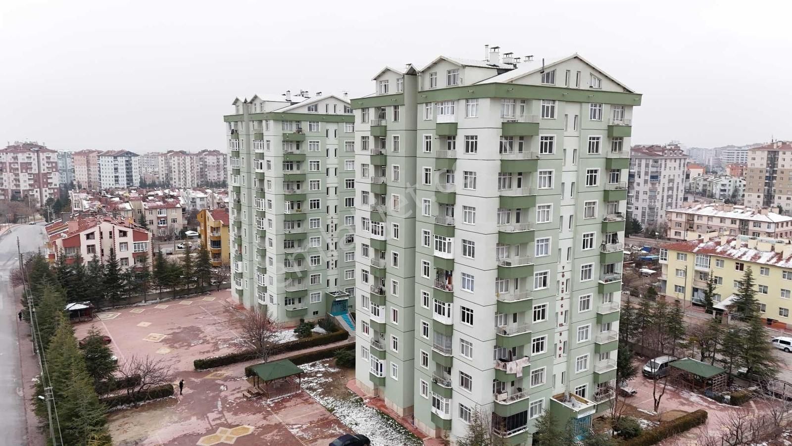 Net Emlaktan Özel İç Mimariye Sahip Ara Kat 3+1 Daire