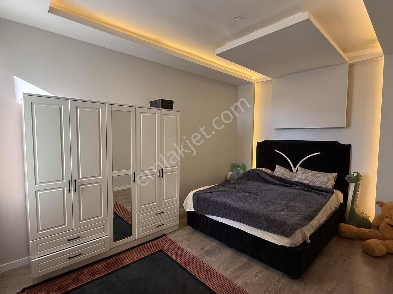 Net Emlaktan Özel İç Mimariye Sahip Ara Kat 3+1 Daire - Görsel 12