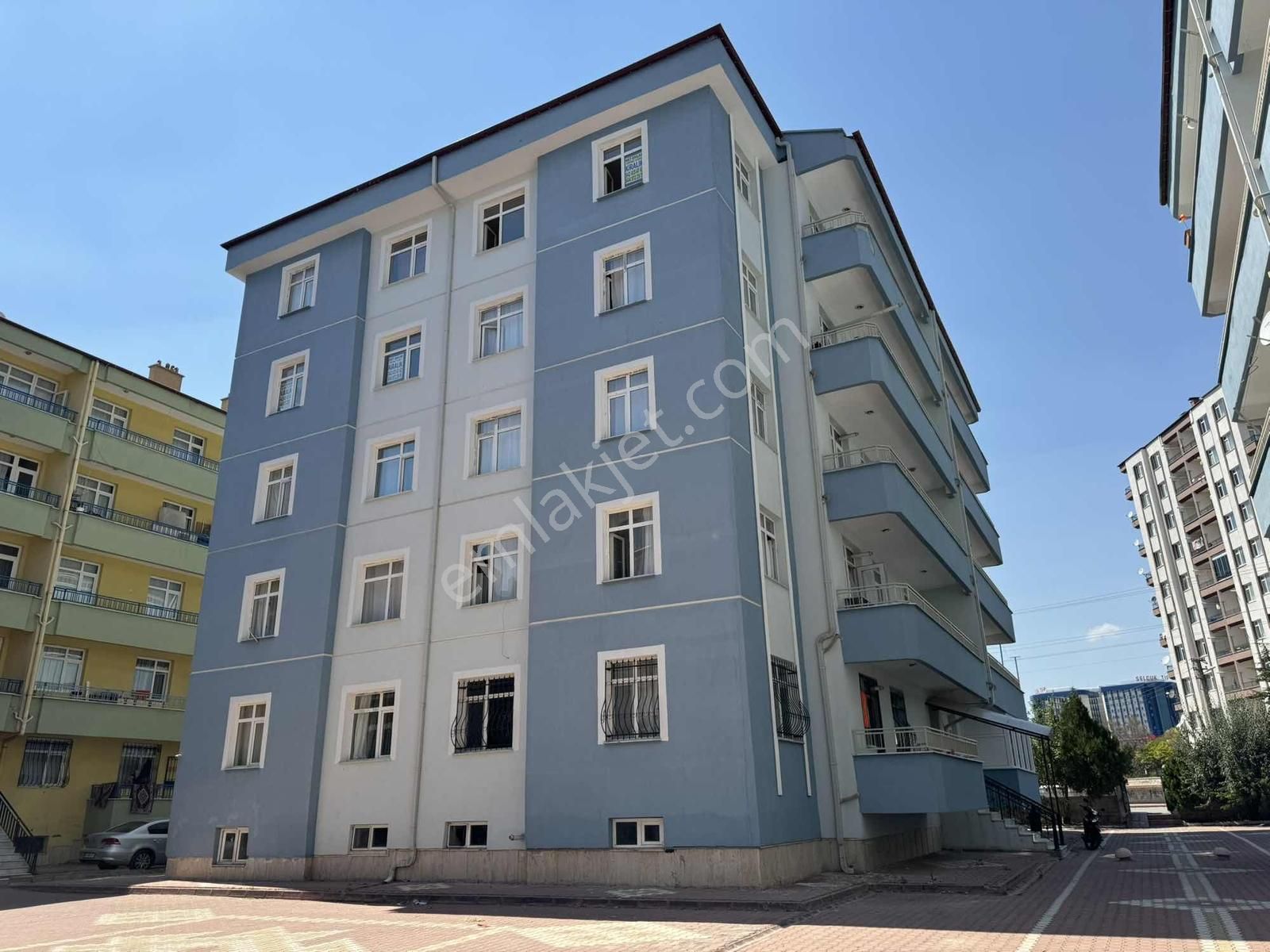 Net Emlaktan Üniversitesi Karşısında 3+1 Ful Yapılı Kiralık - Görsel 24