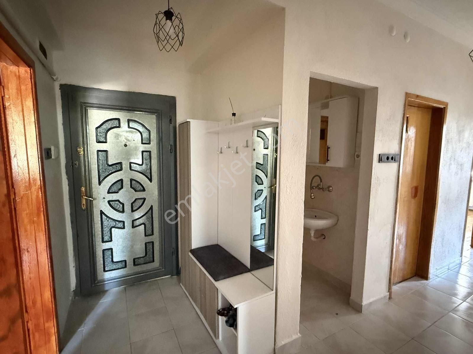 Net Emlaktan Üniversitesi Karşısında 3+1 Ful Yapılı Kiralık - Görsel 33