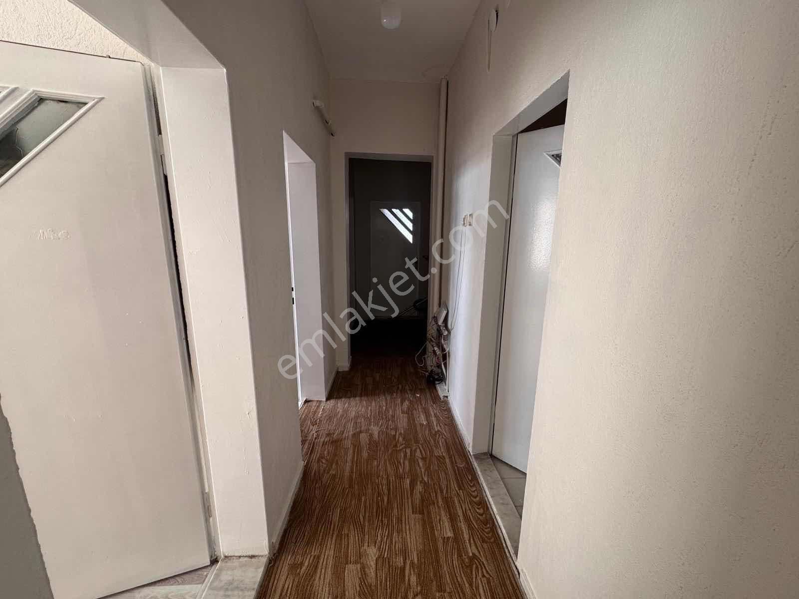 Net Emlaktan Güney Cephe Önü Açık Bakımlı Ara Kat 3+1 Daire - Görsel 6