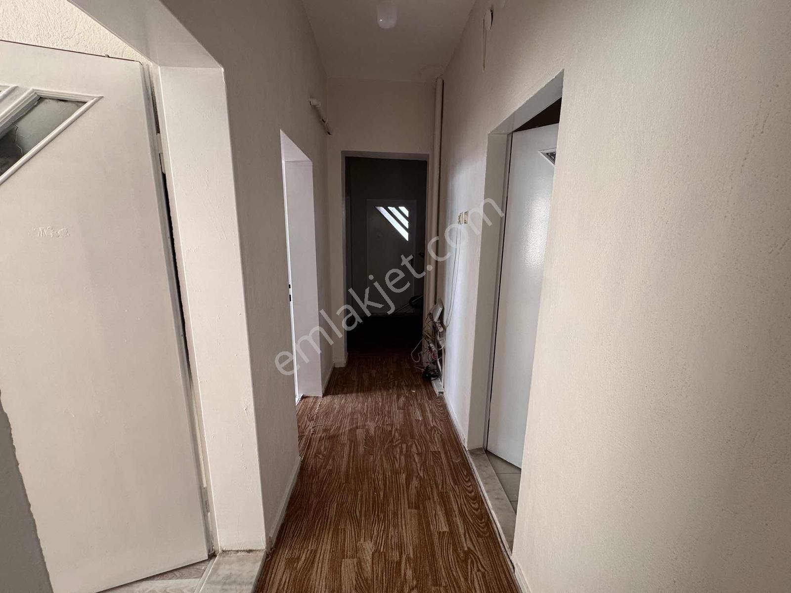 Net Emlaktan Güney Cephe Önü Açık Bakımlı Ara Kat 3+1 Daire - Görsel 7